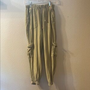 Blank NYC Green Cargo Jogger Pants with Elastic Cuffs